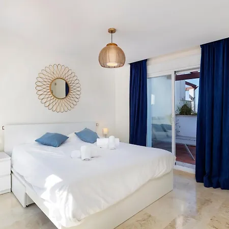 Duplex With Rooftop Terrace Aloha Royal Rdr230 Marbella