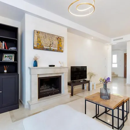 Apartment Duplex With Rooftop Terrace Aloha Royal Rdr230 *