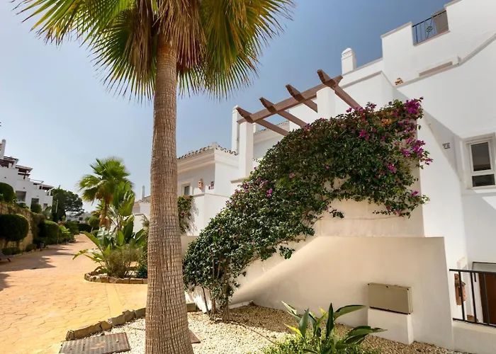 아파트 Duplex With Rooftop Terrace Aloha Royal Rdr230 *