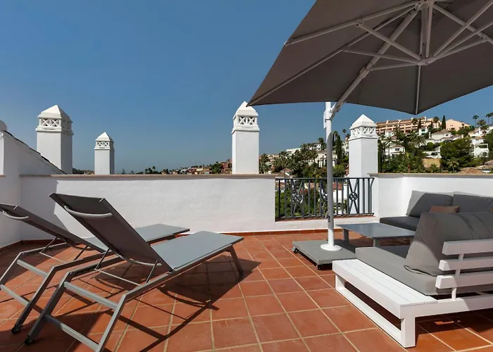 Duplex With Rooftop Terrace Aloha Royal Rdr230 아파트 *